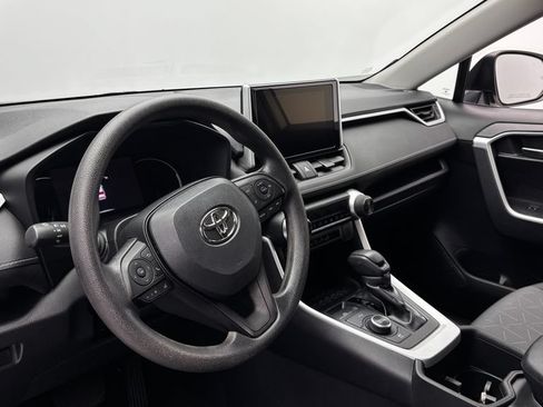 Used 2024 Toyota RAV4 XLE AWD/4WD image 13