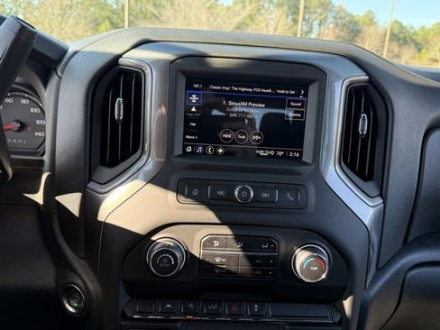 Used 2025 Chevrolet Silverado 1500 Custom w/ Turbomax Blackout Package image 19