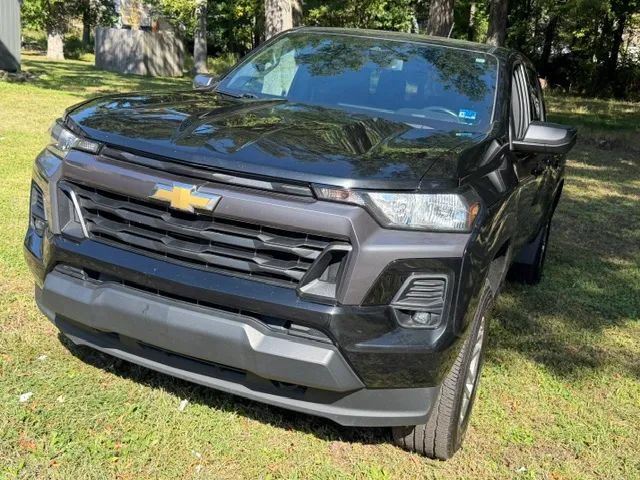 Used 2023 Chevrolet Colorado LT w/ LT Convenience Package II AWD/4WD image 1