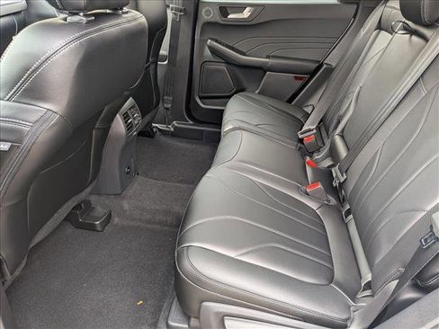 New 2026 Ford Escape SE w/ PHEV Premium Package FWD image 14