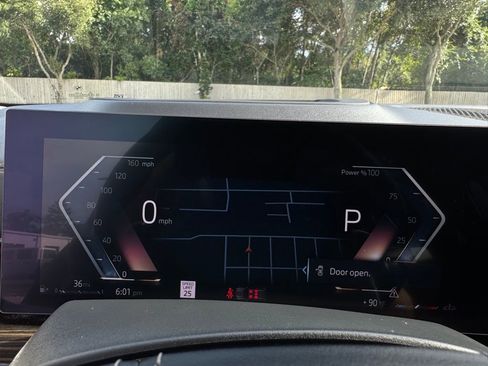 Used 2023 BMW X7 xDrive40i image 24