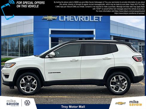 Used 2019 Jeep Compass Limited AWD/4WD image 2