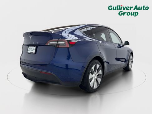 Used 2021 Tesla Model Y Long Range AWD/4WD image 8