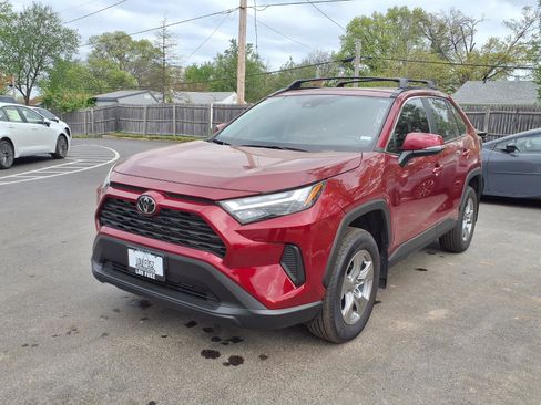 Certified 2025 Toyota RAV4 XLE w/ Convenience Package image 31