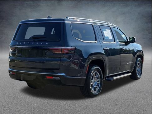Used 2024 Jeep Wagoneer 4WD image 5