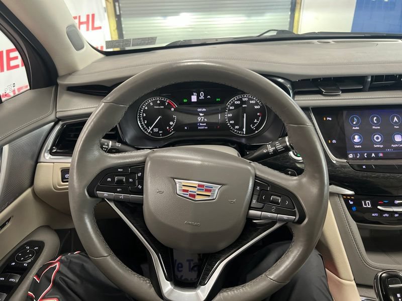 Used 2022 Cadillac XT6 Premium Luxury FWD image 24