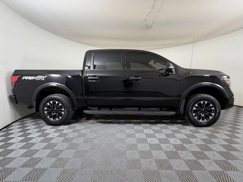 Used 2020 Nissan Titan PRO-4X w/ Pro-4x Convenience Package AWD/4WD image 8