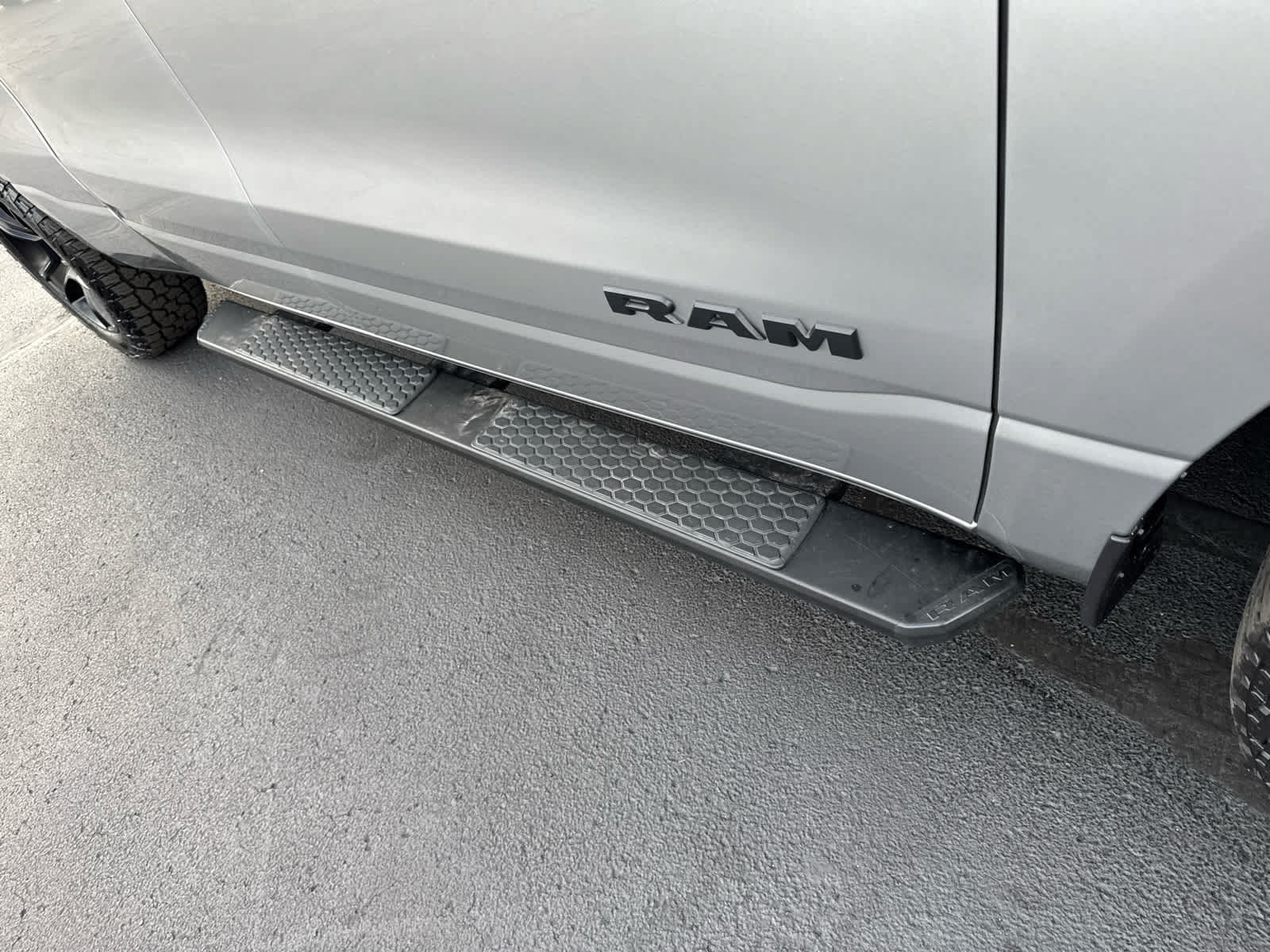 Used 2021 RAM 1500 Big Horn AWD/4WD image 14