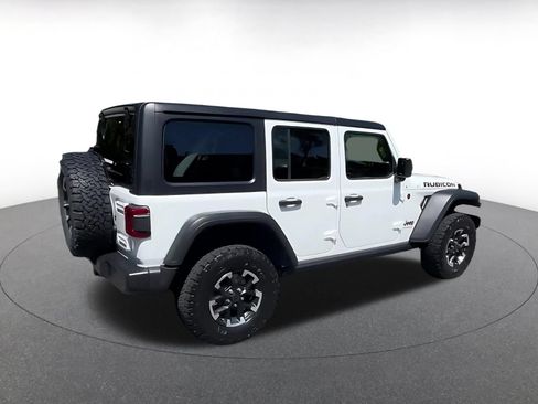 Used 2025 Jeep Wrangler Unlimited Rubicon AWD/4WD image 15