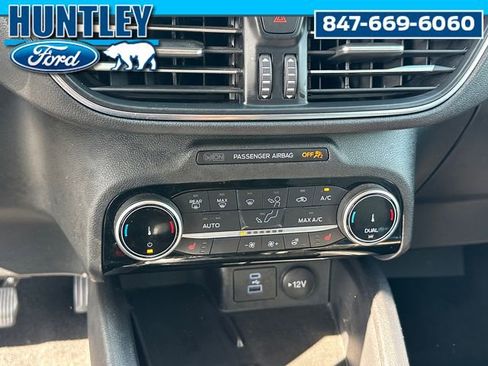 Used 2022 Ford Escape Titanium w/ Titanium Premium Package image 20