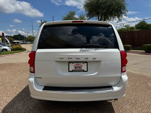 Used 2014 Dodge Grand Caravan SE w/ Quick Order Package 29E SE FWD image 8