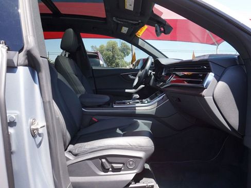 Used 2019 Audi Q8 Premium Plus w/ Premium Plus AWD/4WD image 22
