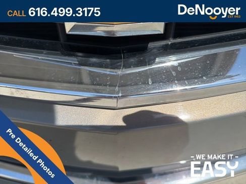Used 2019 Chevrolet Impala LT w/ LT Leather Package FWD image 3