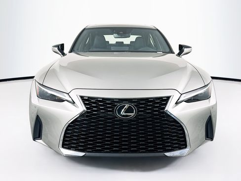 Used 2023 Lexus IS 300 w/ Comfort Package RWD image 2