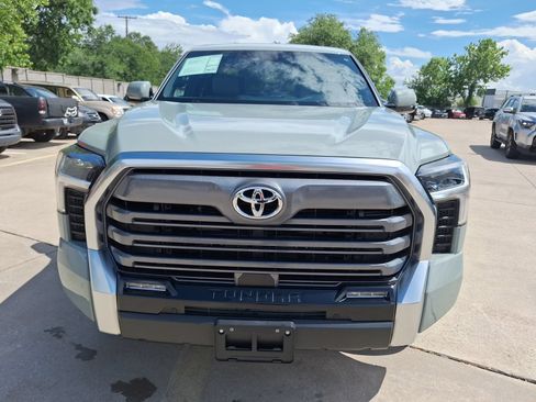 Used 2026 Toyota Tundra Limited AWD/4WD image 9