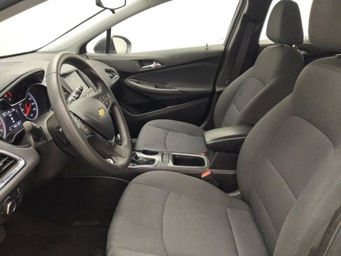 Used 2019 Chevrolet Cruze LT w/ Convenience Package FWD image 17