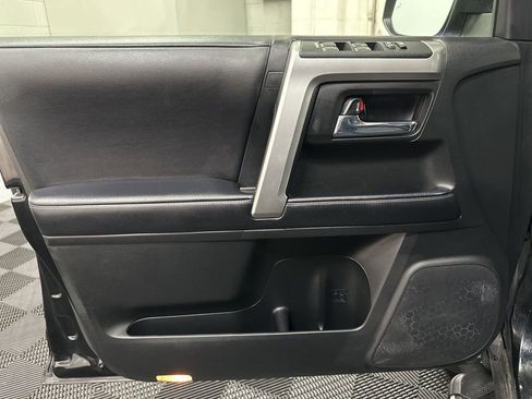 Used 2022 Toyota 4Runner SR5 Premium w/ Moonroof Package AWD/4WD image 16