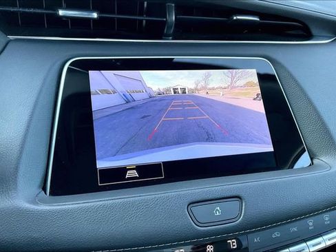 Used 2022 Cadillac XT4 Premium Luxury w/ Safety Alert Package image 11