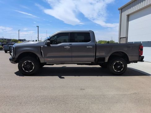 Certified 2025 Ford F350 Platinum w/ Platinum Plus Package AWD/4WD image 6