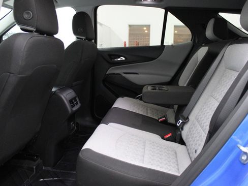 Used 2024 Chevrolet Equinox LS w/ LS Convenience Package image 8