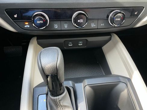 Certified 2025 Honda Accord SE image 18