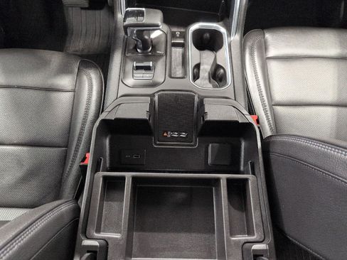 Used 2023 GMC Sierra 1500 Denali w/ Technology Package AWD/4WD image 18