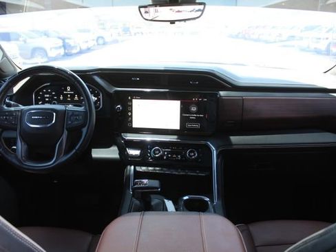 Used 2023 GMC Sierra 1500 Denali Ultimate AWD/4WD image 19