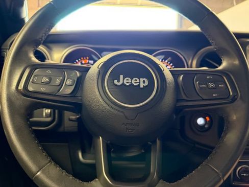 Used 2023 Jeep Wrangler Unlimited Sport AWD/4WD image 20