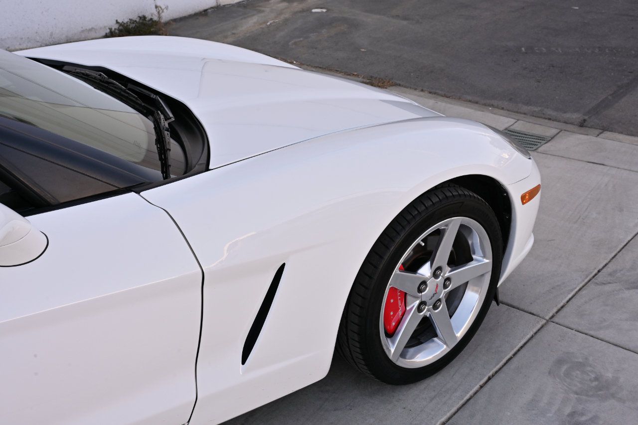 Used 2006 Chevrolet Corvette Convertible w/ Preferred Equipment Group RWD image 52