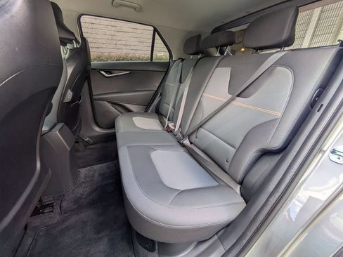 Used 2025 Kia Niro LX FWD image 27