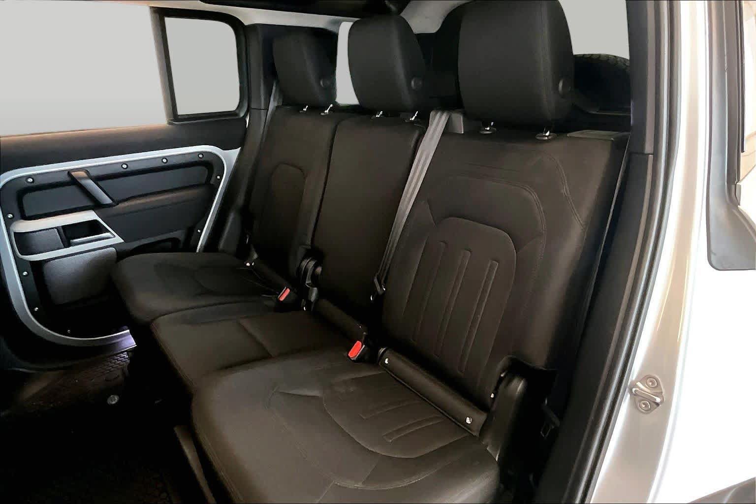 Used 2022 Land Rover Defender 110 AWD/4WD image 19
