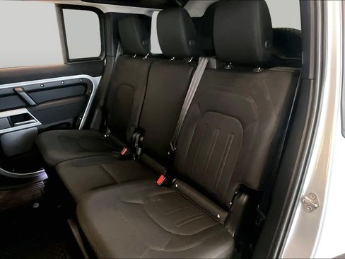 Used 2022 Land Rover Defender 110 AWD/4WD image 19