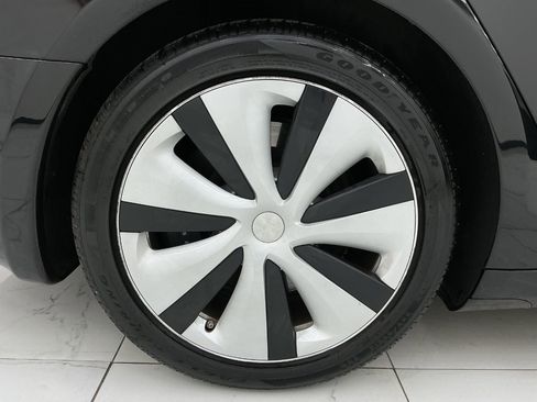 Used 2021 Tesla Model S Long Range Plus AWD/4WD image 46