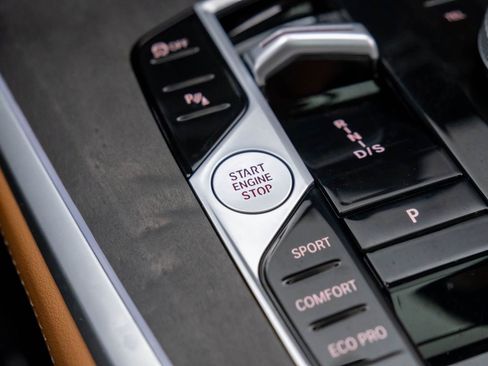 Certified 2024 BMW X5 xDrive40i w/ Parking Assistance Package image 21