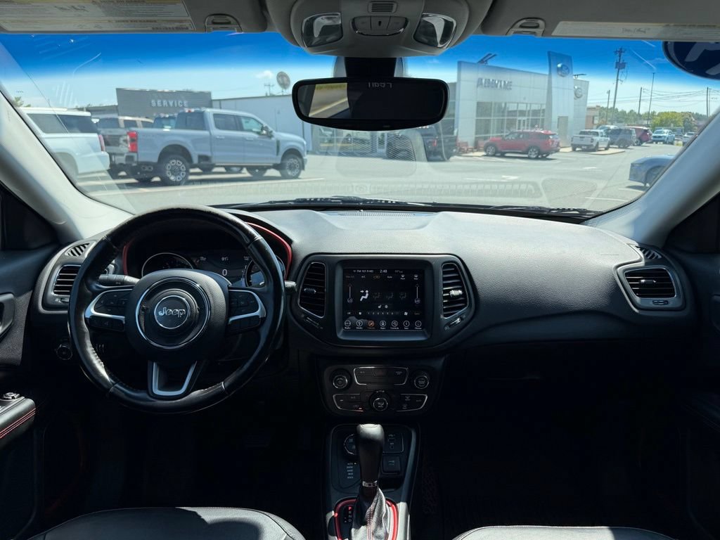 Used 2019 Jeep Compass Trailhawk w/ Cold Weather Group AWD/4WD image 38