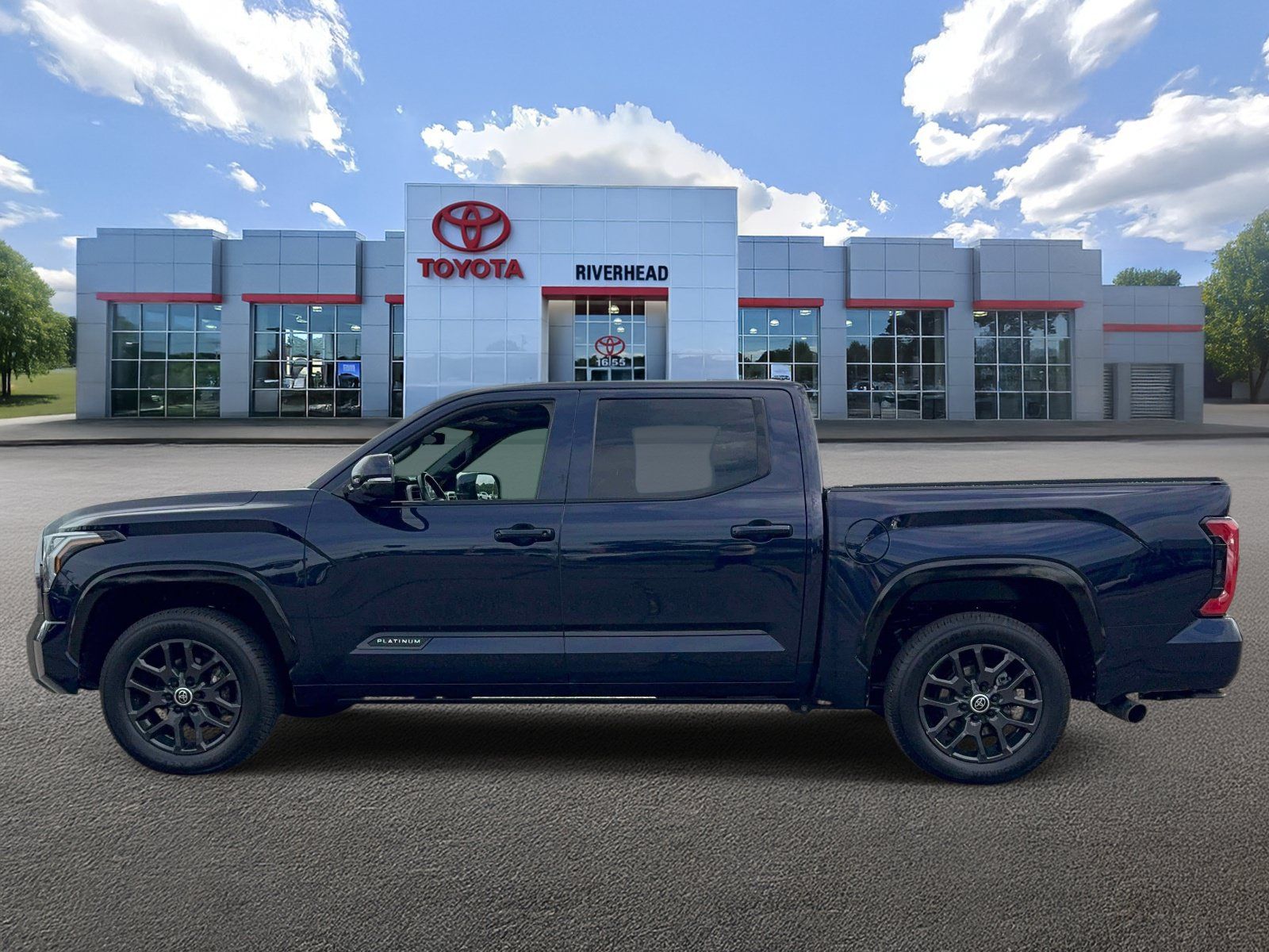 Certified 2024 Toyota Tundra Platinum AWD/4WD image 4
