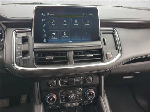Used 2022 Chevrolet Suburban Z71 AWD/4WD image 15