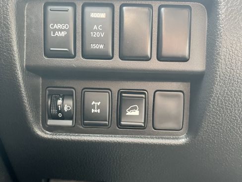 Used 2024 Nissan Titan PRO-4X w/ Pro-4x Convenience Package AWD/4WD image 29