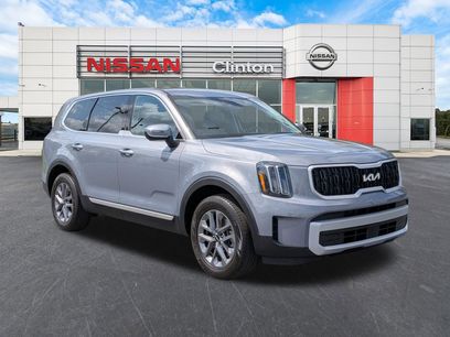 Used 2025 Kia Telluride LX