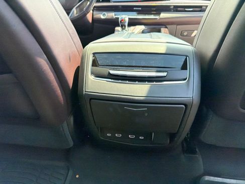 Used 2021 Cadillac Escalade ESV Premium Luxury Platinum w/ Heavy-Duty Trailer Package AWD/4WD image 25