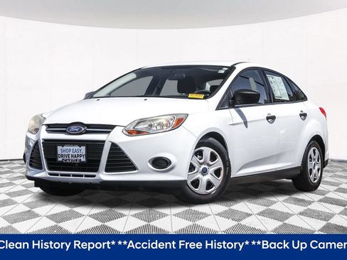 Used 2014 Ford Focus S FWD image 2