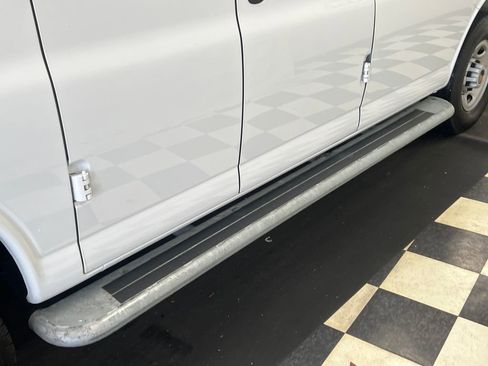 Used 2024 GMC Savana 2500 w/ Driver Convenience Package RWD image 15