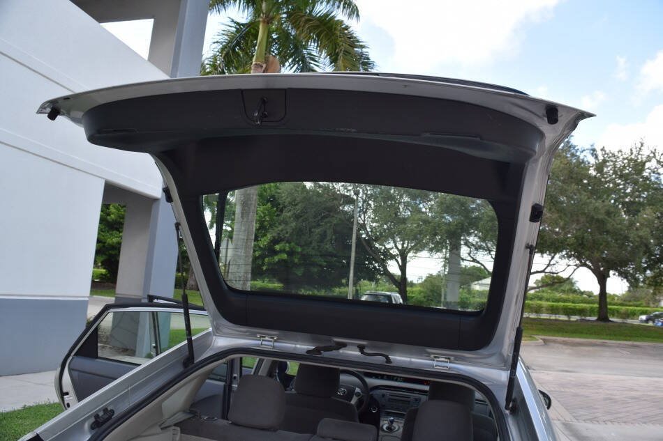 Used 2010 Toyota Prius Two w/ Preferred Accessory Pkg FWD image 78