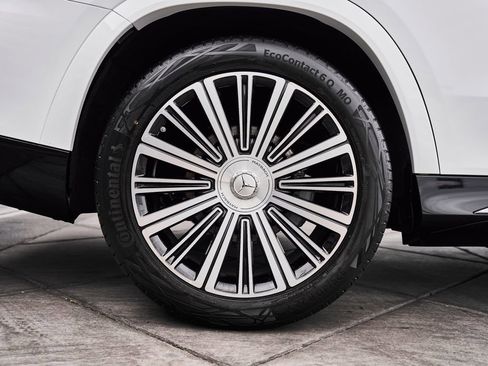 Used 2026 Mercedes-Benz Maybach GLS 600 4MATIC image 13