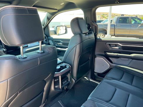 New 2026 RAM 1500 Laramie AWD/4WD image 19