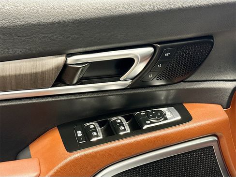 Used 2023 Kia Telluride SX image 16