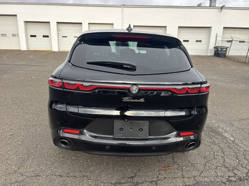 Used 2024 Alfa Romeo Tonale Veloce image 4