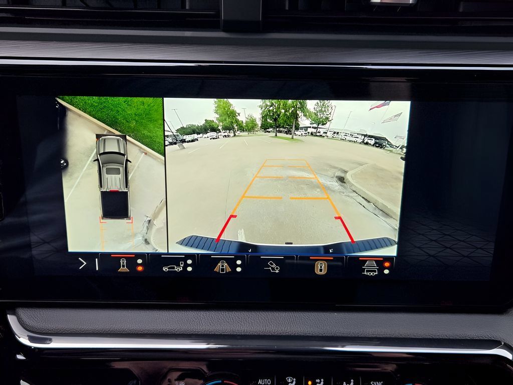 Used 2024 GMC Sierra 1500 AT4 w/ Technology Package AWD/4WD image 15