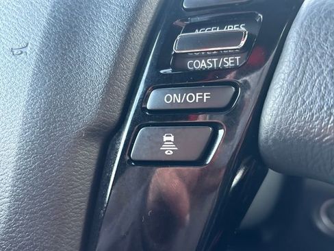 Used 2023 Nissan Frontier PRO-4X w/ Pro Convenience Package image 41