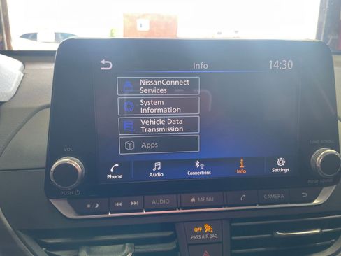 Used 2025 Nissan Altima 2.5 SV FWD image 20